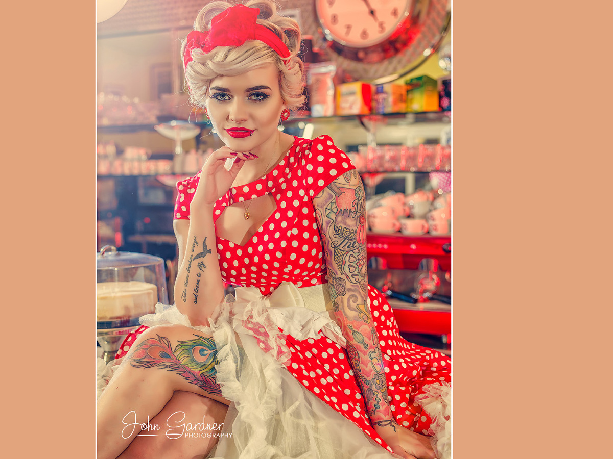 vintage diner shoot | fashion photographer Leeds