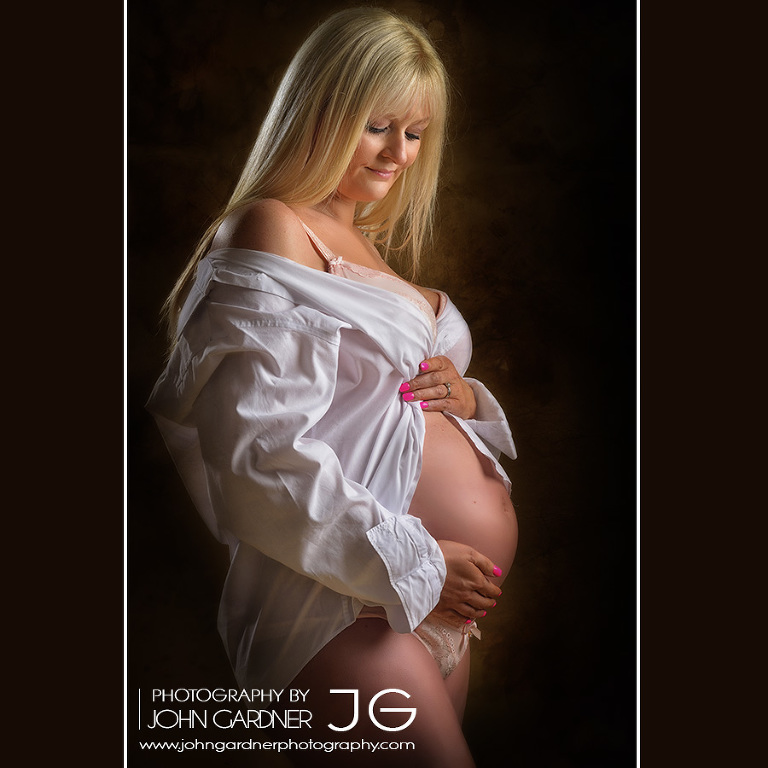 Leeds baby bump photographer