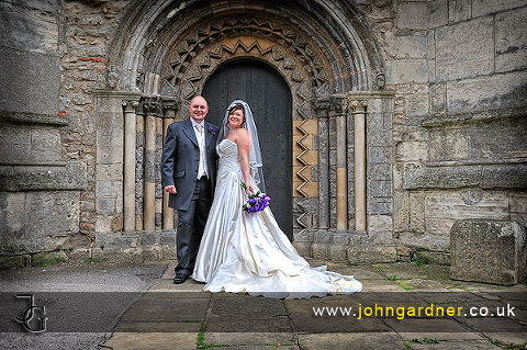 Wedding photographer at Carlton-in-Lindrick church