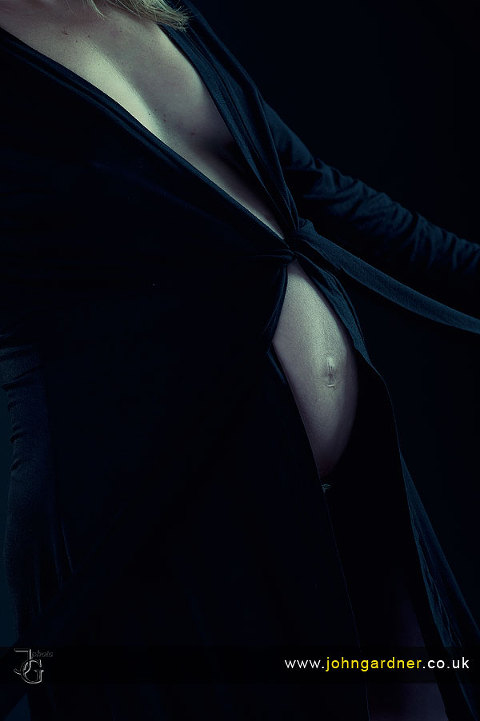 West Yorkshire baby bump photographer